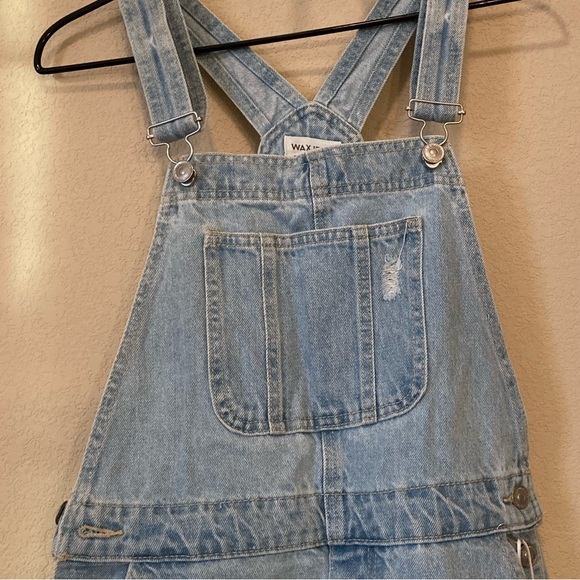 💗Distressed Jean Overalls💗 - Picture 3 of 10